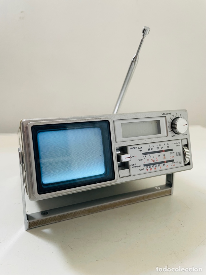 Segunda mano: Sanyo TPM 2170 Micro TV - Foto 1
