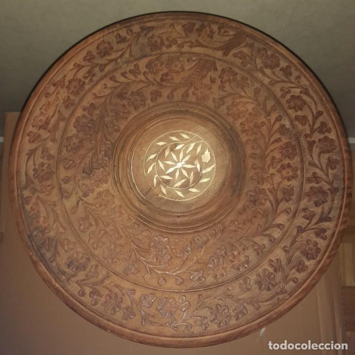 Segunda mano: Mesa de t&eacute; &aacute;rabe de madera tallada - Foto 2