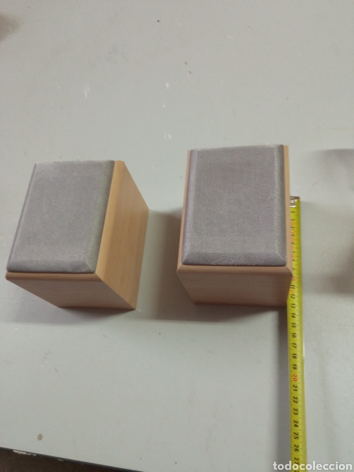 Segunda mano: Pareja altavoces de madera - Foto 1