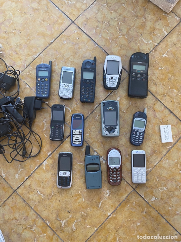 Segunda mano: Lote de tel&eacute;fonos m&oacute;viles - Foto 2