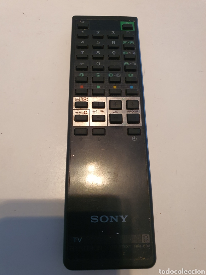 Segunda mano: Mando distancia sony Triniton 694 - Foto 1