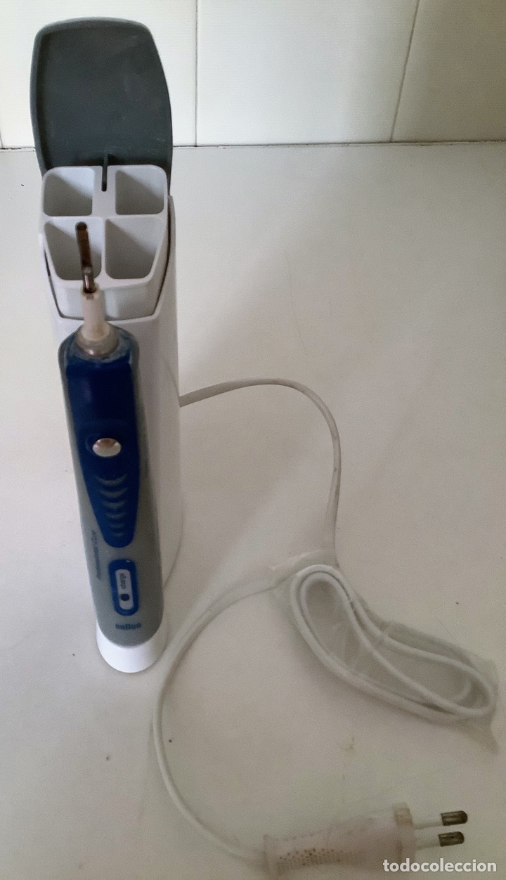 Segunda mano: Cepillo dientes el&eacute;ctrico Braun &ldquo;Professional Care&rdquo; completo - Foto 2