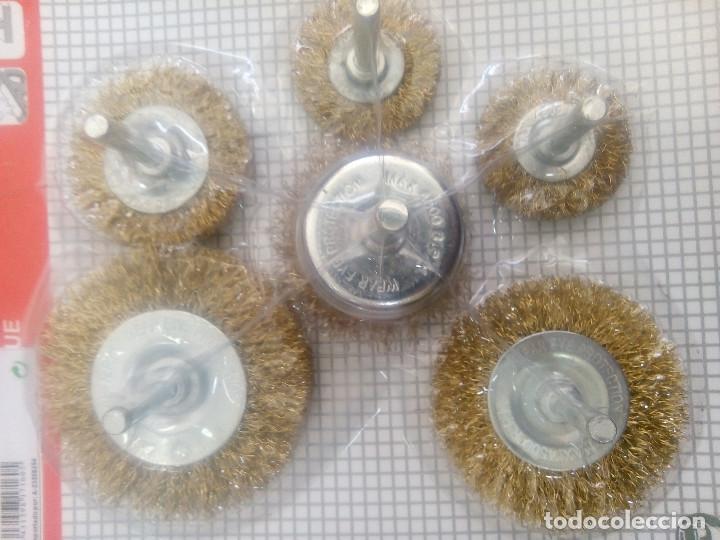 Segunda mano: CEPILLOS ALAMBRE TALADRO - Foto 1
