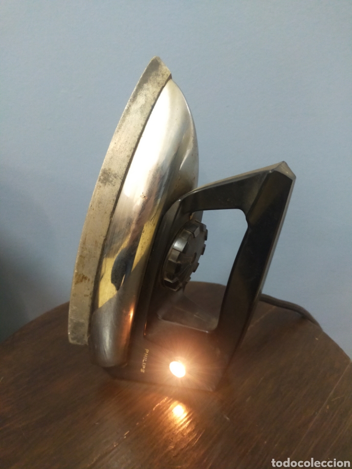 Segunda mano: Plancha el&eacute;ctrica Philips Funciona 220Volt-700wat. - Foto 14