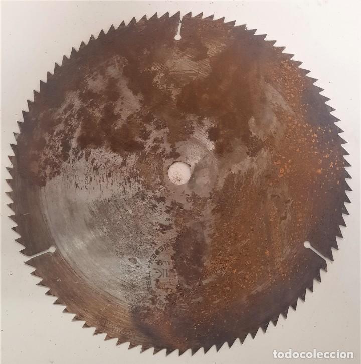 Segunda mano: DISCO DE MADERA DE 29,5 cm - DIENTES , AGUJERO CENTRAL 2 cm - Foto 1
