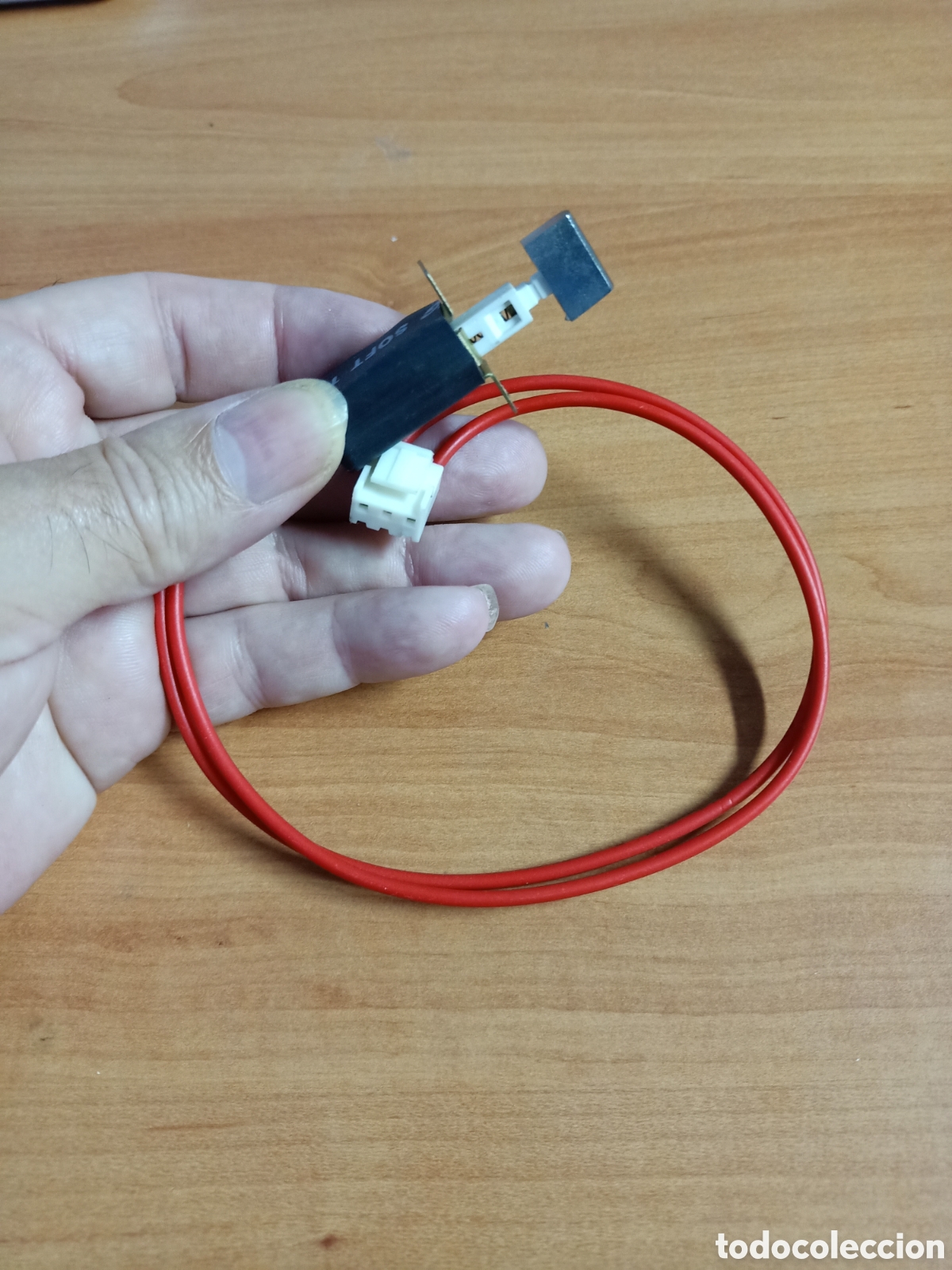 Segunda mano: Bot&oacute;n de encendido/apagado minicadena, tocadiscos, etc - Foto 1
