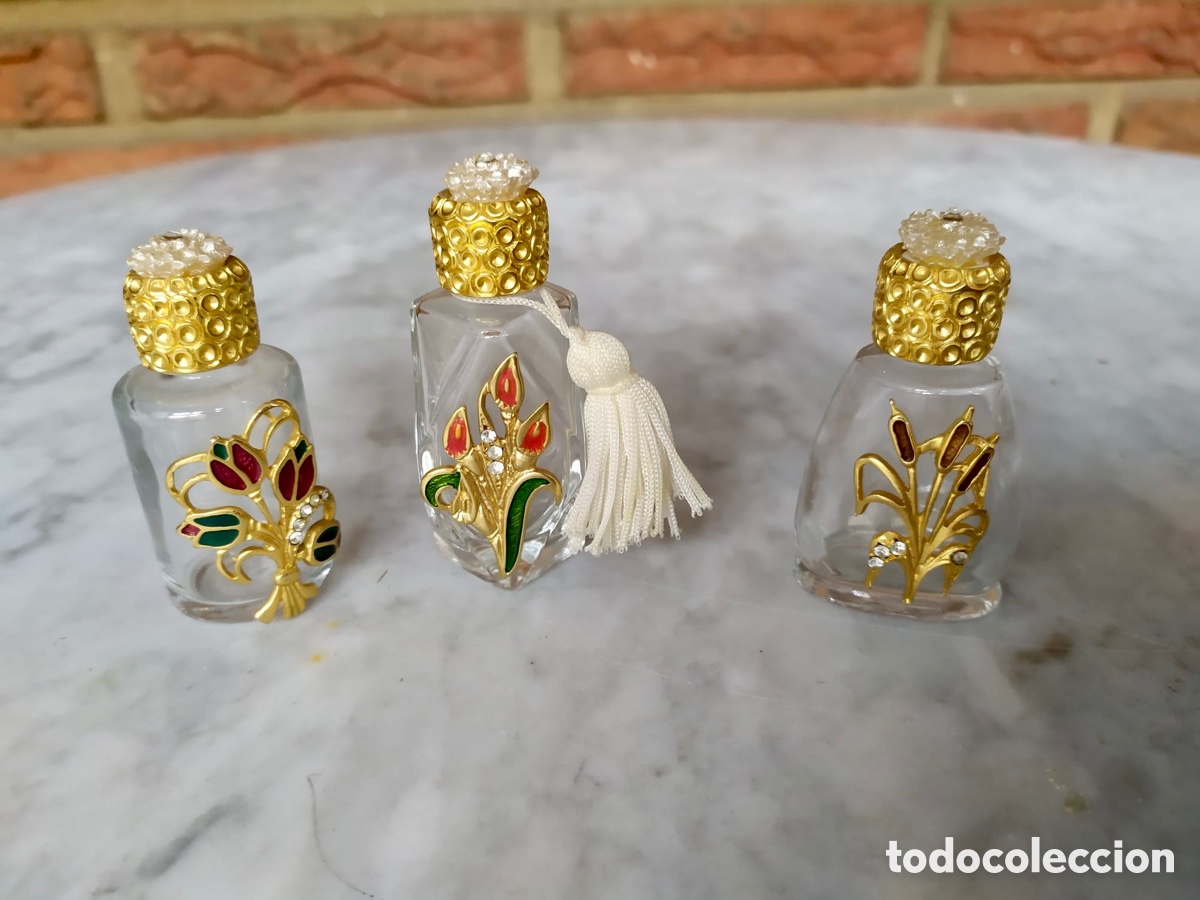 Segunda mano: 3 perfumadores de cristal miniatura - Foto 1