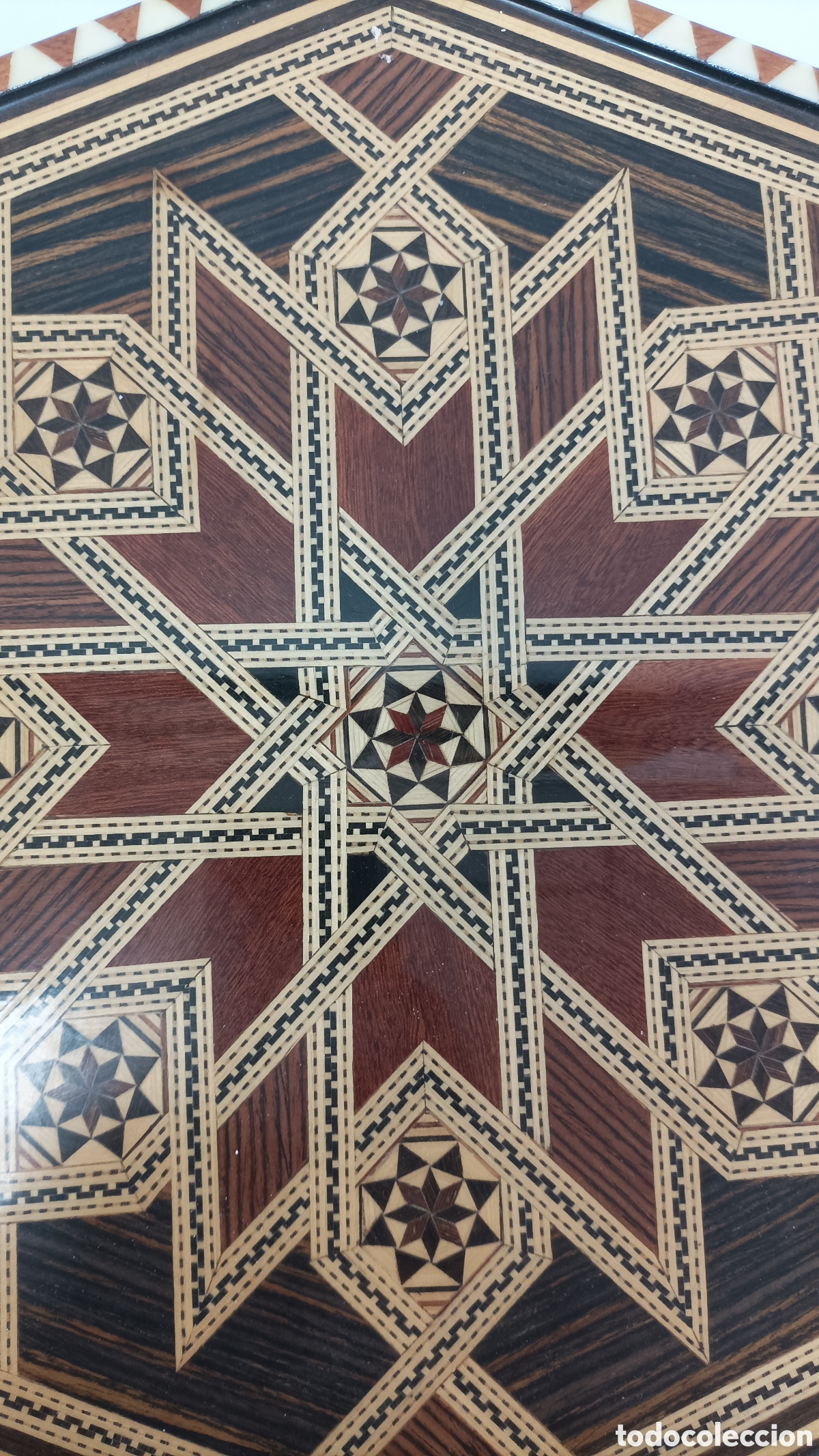 Segunda mano: Bandeja de madera artesanal de taracena - Foto 3