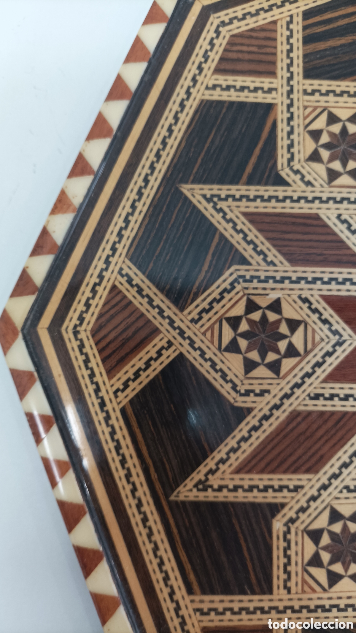 Segunda mano: Bandeja de madera artesanal de taracena - Foto 4