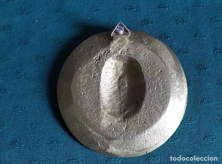 Segunda mano: 5 PLATOS DECORACI&Oacute;N DE BRONCE - Foto 13