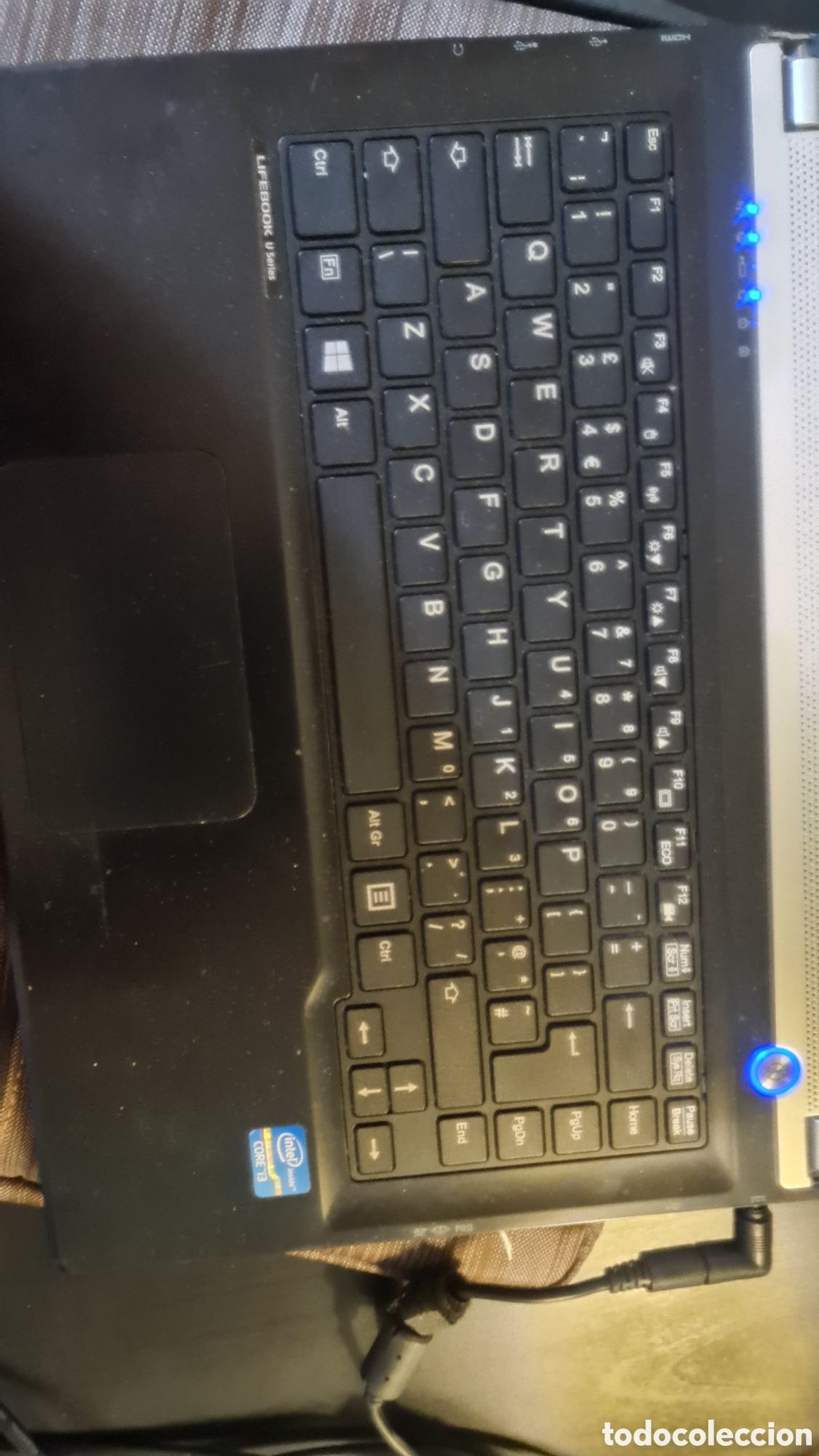 Segunda mano: Port&aacute;til Fujitsu Lifebook U Series - Foto 4
