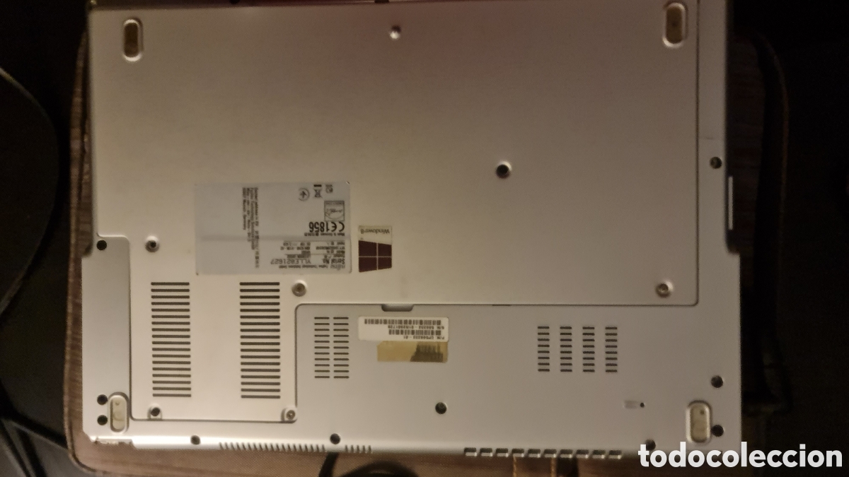 Segunda mano: Port&aacute;til Fujitsu Lifebook U Series - Foto 5