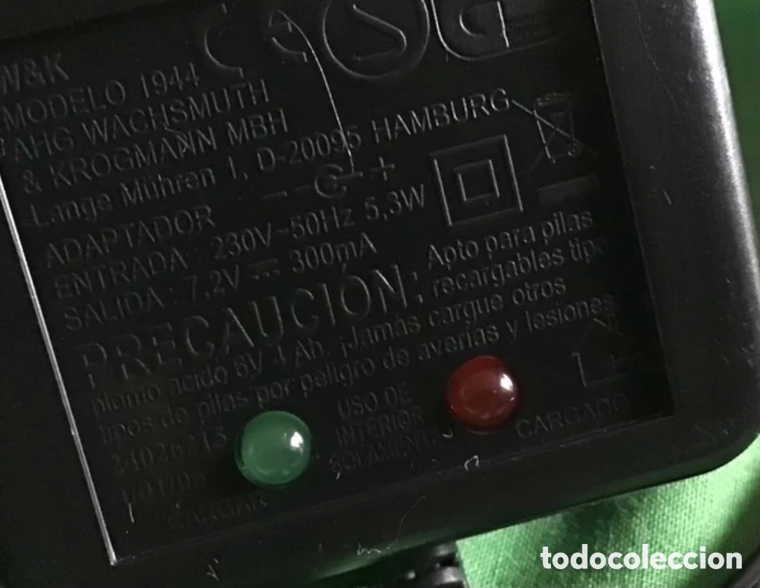 Segunda mano: CARGADOR DE PILAS RECARGABLES. Marca W &amp; K. - Foto 4
