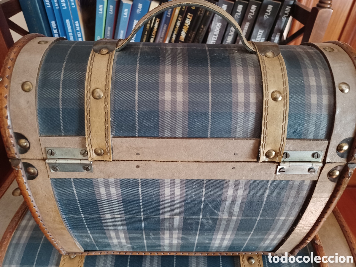 Segunda mano: Precioso baul de madera forrado - Foto 2