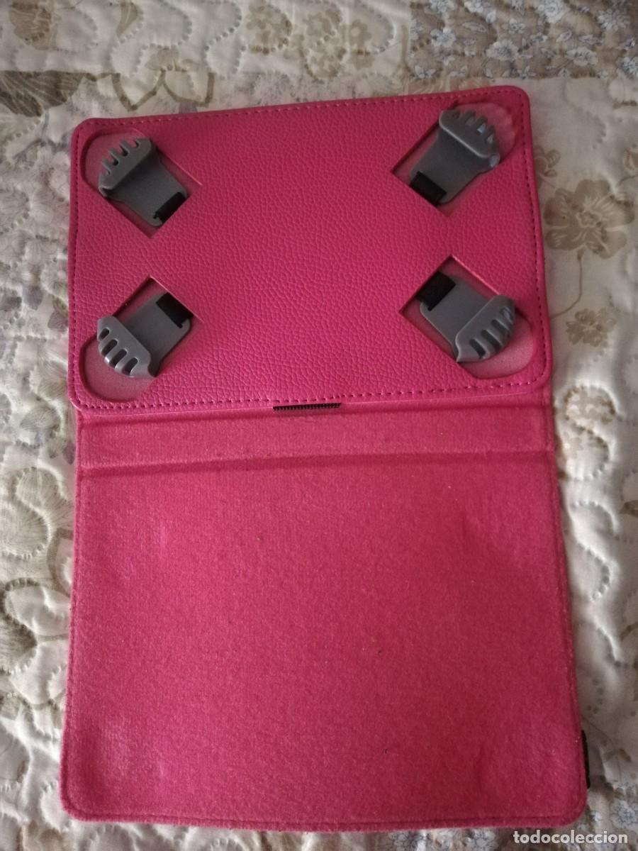 Segunda mano: FUNDA PARA TABLET O IPAD EN ROSA - Foto 1