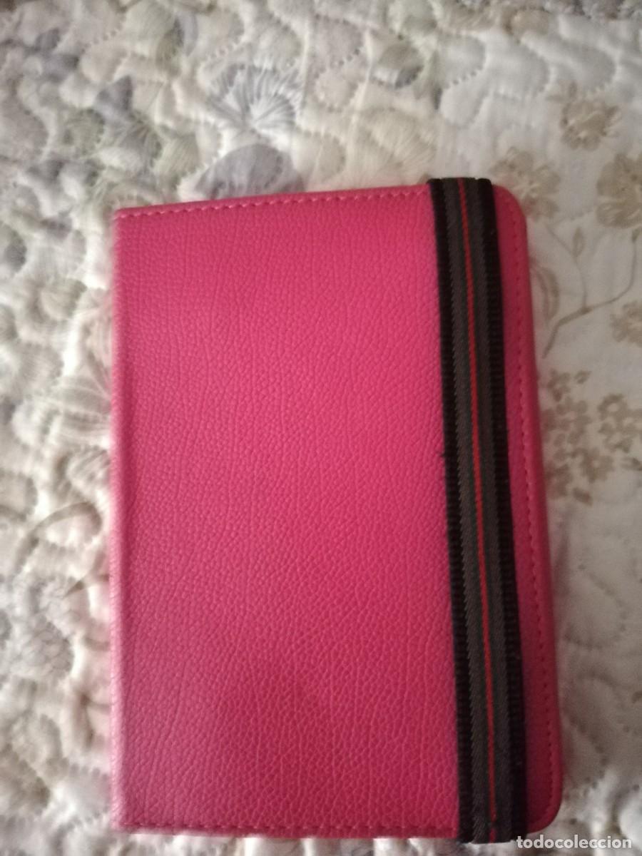 Segunda mano: FUNDA PARA TABLET O IPAD EN ROSA - Foto 2