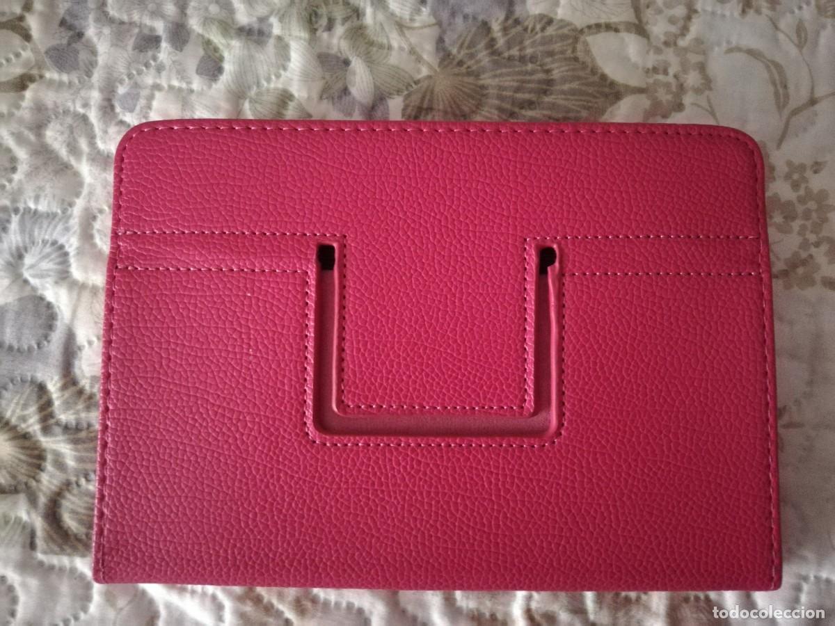 Segunda mano: FUNDA PARA TABLET O IPAD EN ROSA - Foto 3