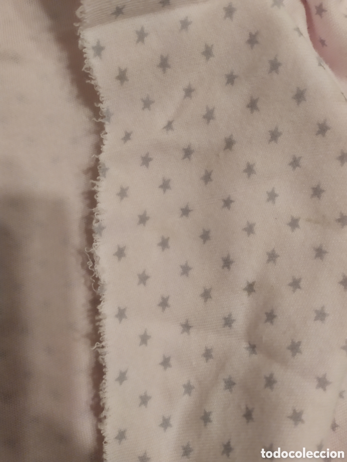 Segunda mano: Retal en algod&oacute;n y licra, como Rosa y estrellas grises 1,50m x 93cm - Foto 3