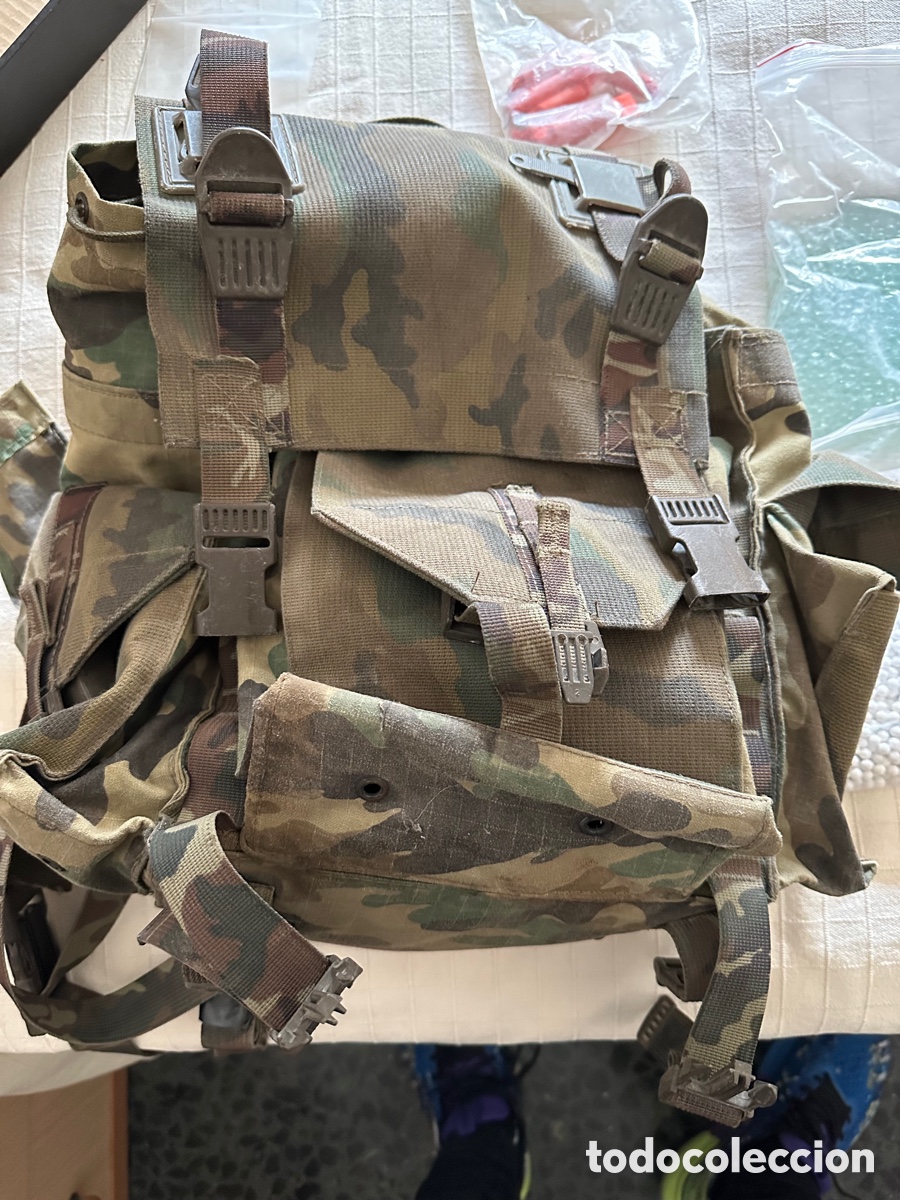 Segunda mano: Lote mochila ejercito espa&ntilde;ol y material air softball - Foto 1