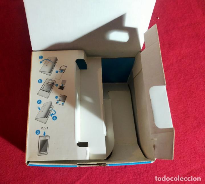 Segunda mano: CAJA VACIA - XPERIA X8 - CON MANUAL - Foto 2