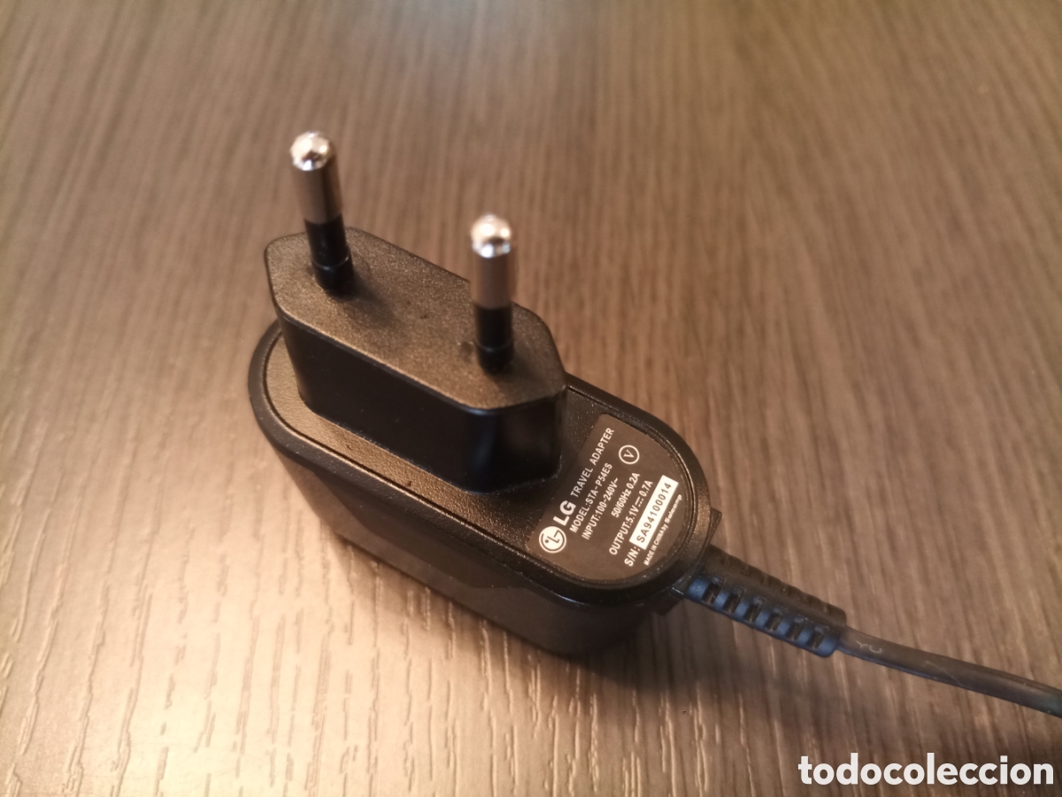 Segunda mano: Antiguo CARGADOR de Movil LG - Foto 4