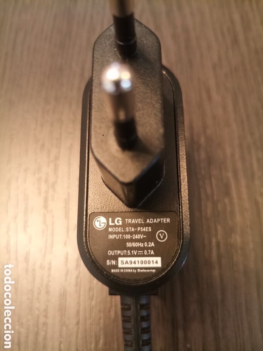 Segunda mano: Antiguo CARGADOR de Movil LG - Foto 3