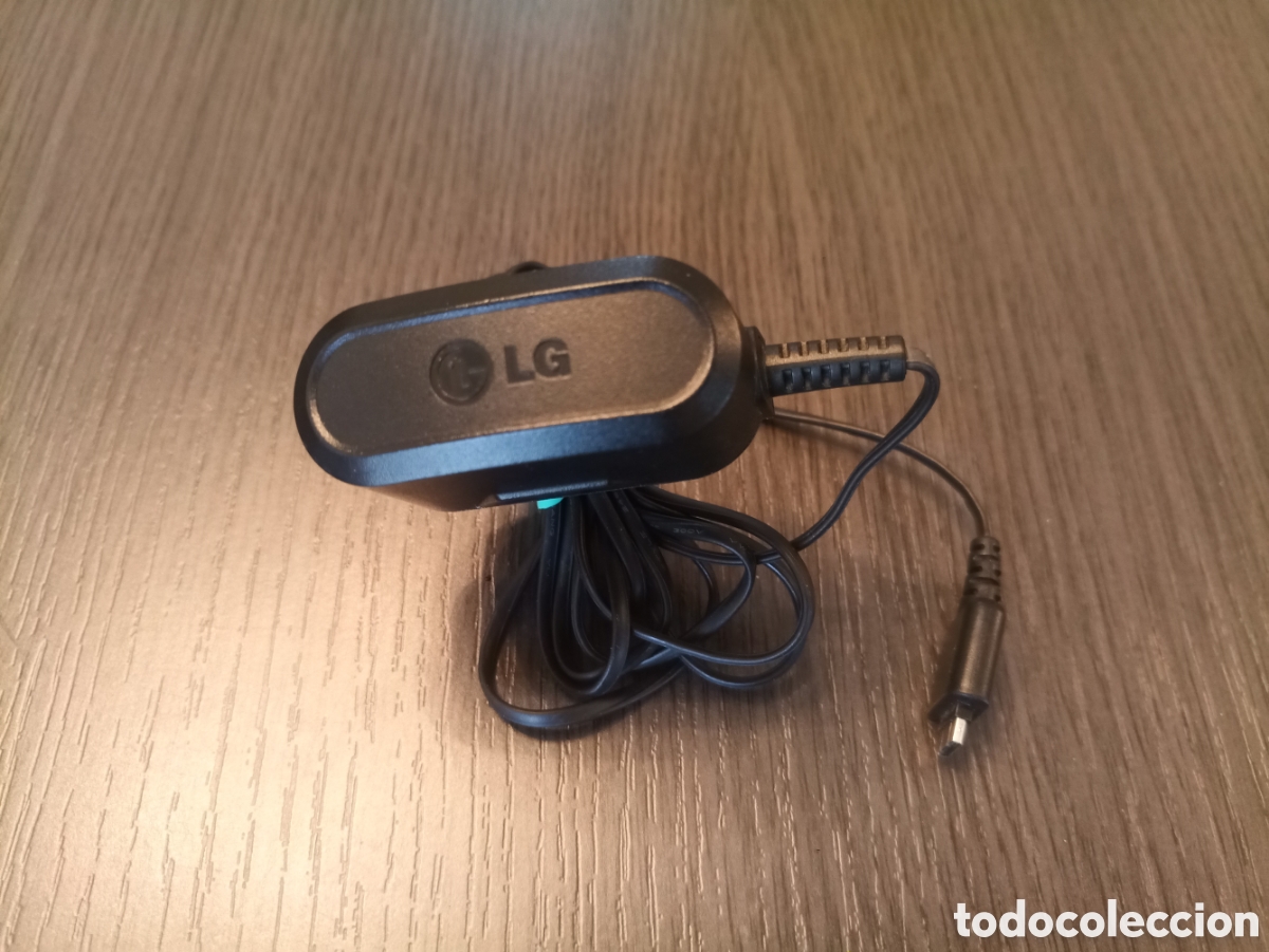 Segunda mano: Antiguo CARGADOR de Movil LG - Foto 2