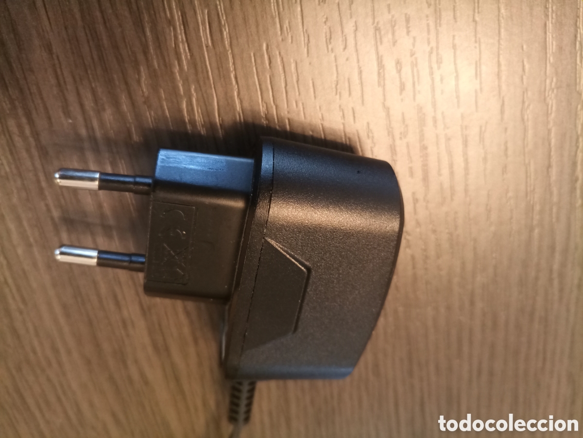 Segunda mano: Antiguo CARGADOR de Movil LG - Foto 5