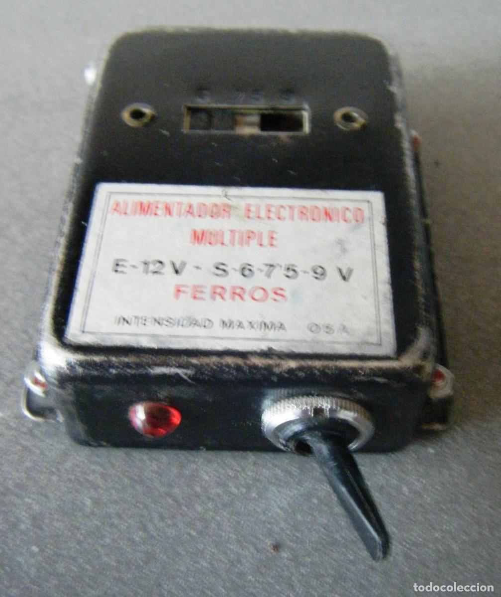 Segunda mano: Antiguo alimentador electr&oacute;nico m&uacute;ltiple - Foto 5