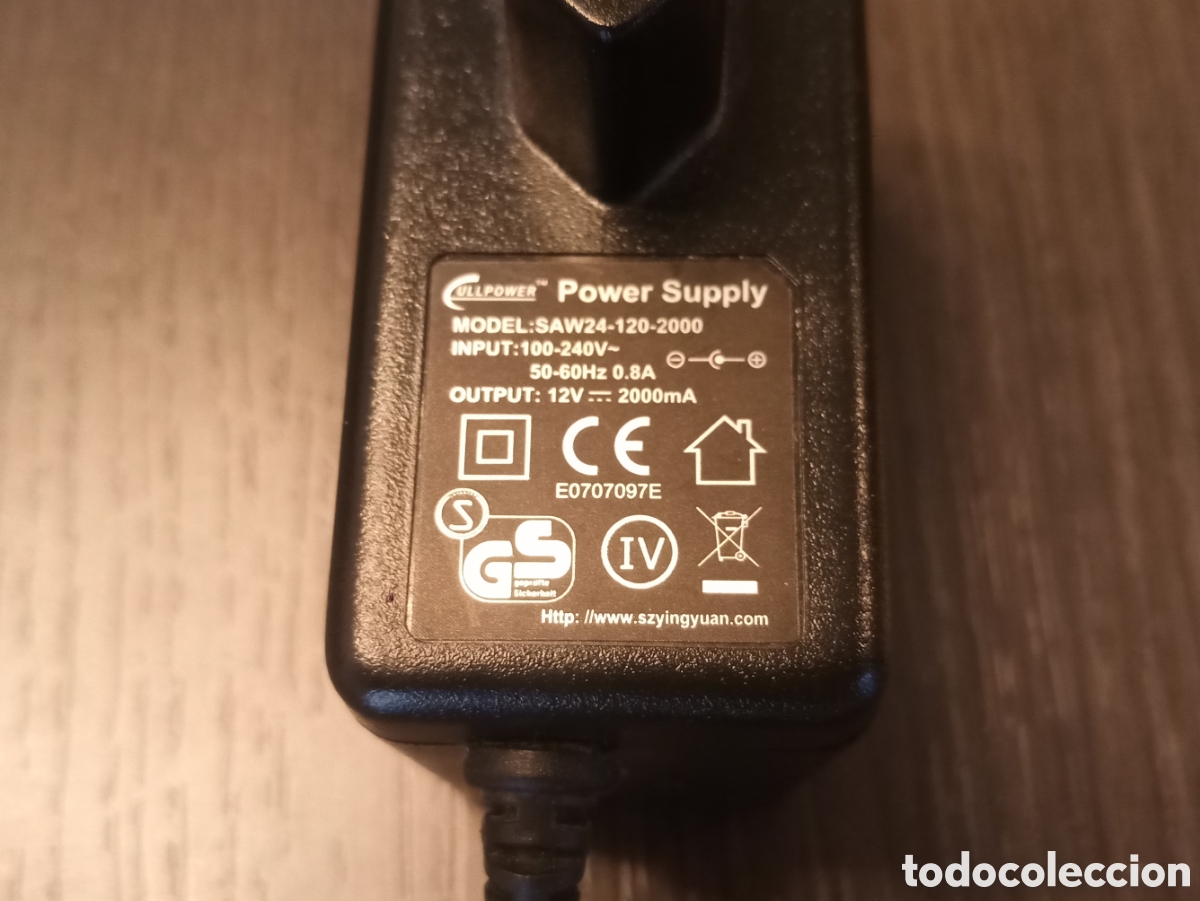 Segunda mano: Cargador / Adaptador / Transformador CULLPOWER (12V) - Foto 3