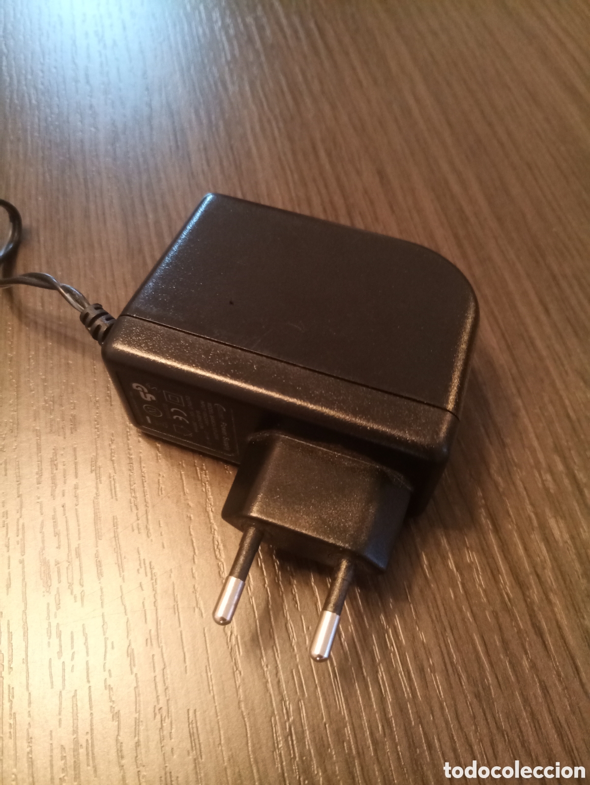 Segunda mano: Cargador / Adaptador / Transformador CULLPOWER (12V) - Foto 4