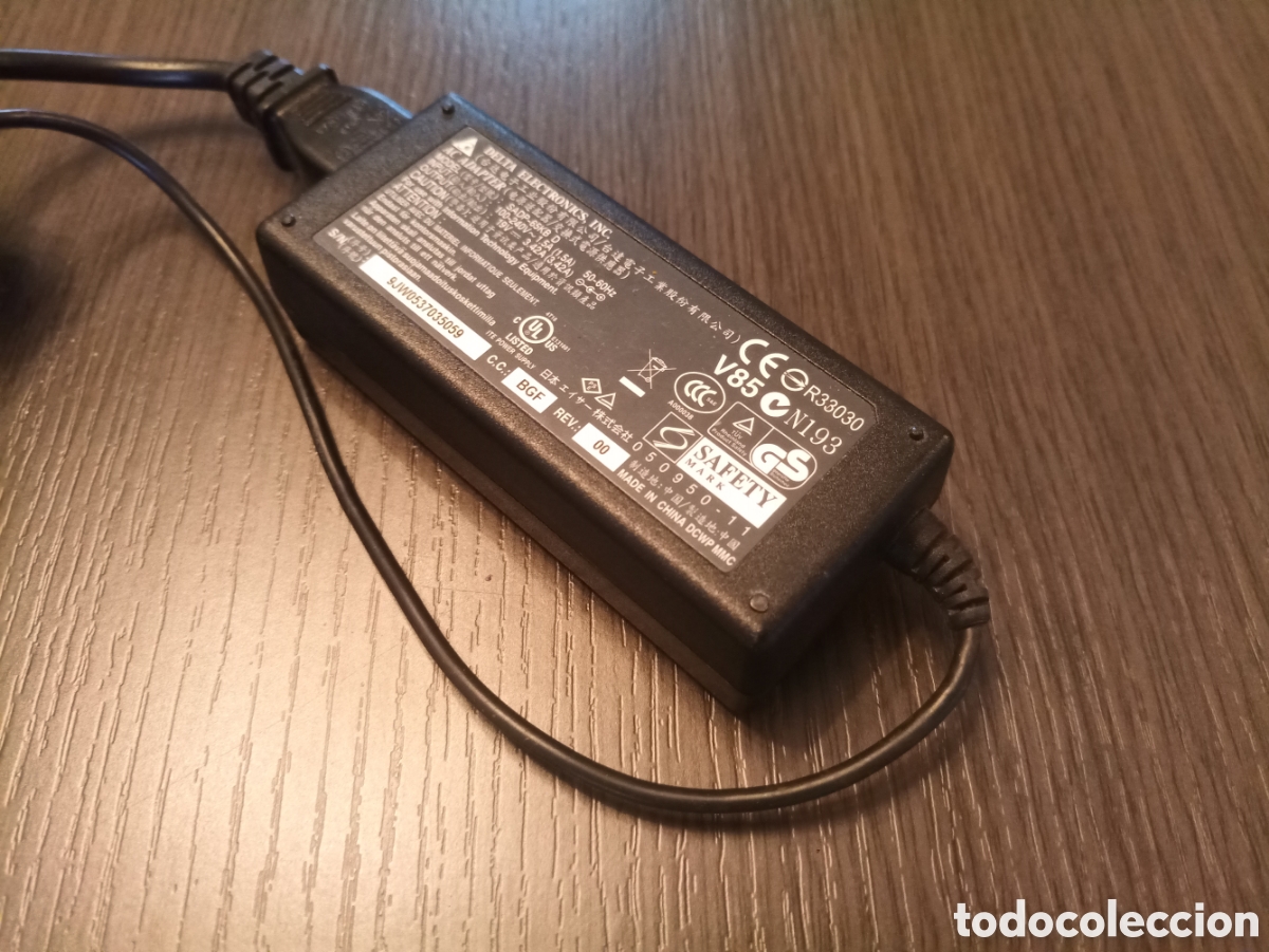 Segunda mano: Cargador / Adaptador / Transformador DELTA ELECTRONICS (19V) - Foto 2