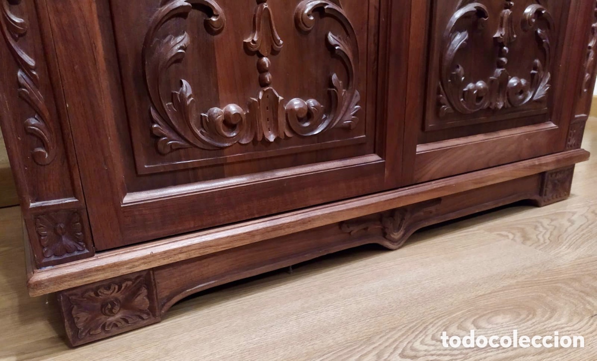 Segunda mano: Mesa madera maciza tallada de nogal americano - Foto 7