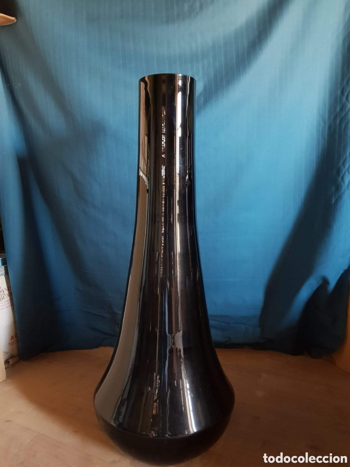 Segunda mano: Conjunto 4 jarrones opalina. 120cm. Negro cromado - Foto 6