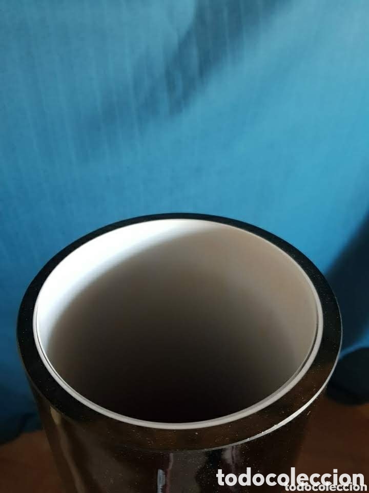 Segunda mano: Conjunto 4 jarrones opalina. 120cm. Negro cromado - Foto 7