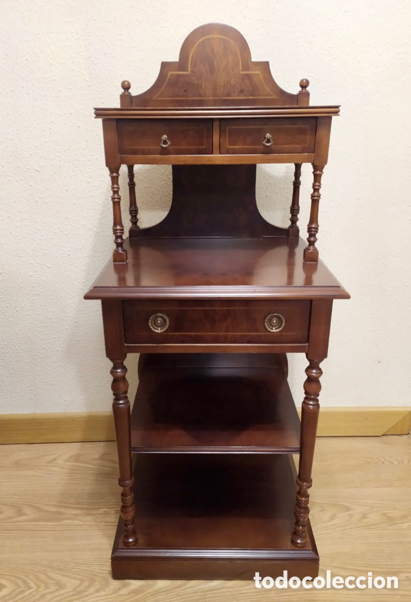 Segunda mano: Mueble multifunci&oacute;n de madera maciza con marqueter&iacute;a - Foto 1