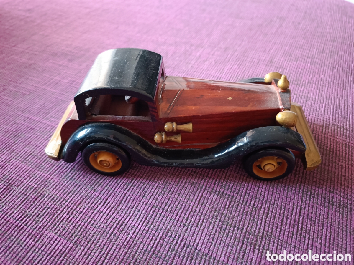 Segunda mano: Coche madera 19 cm - Foto 3