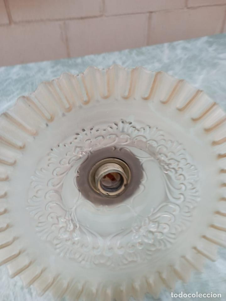 Segunda mano: LAMPARA DE TECHO. - Foto 2