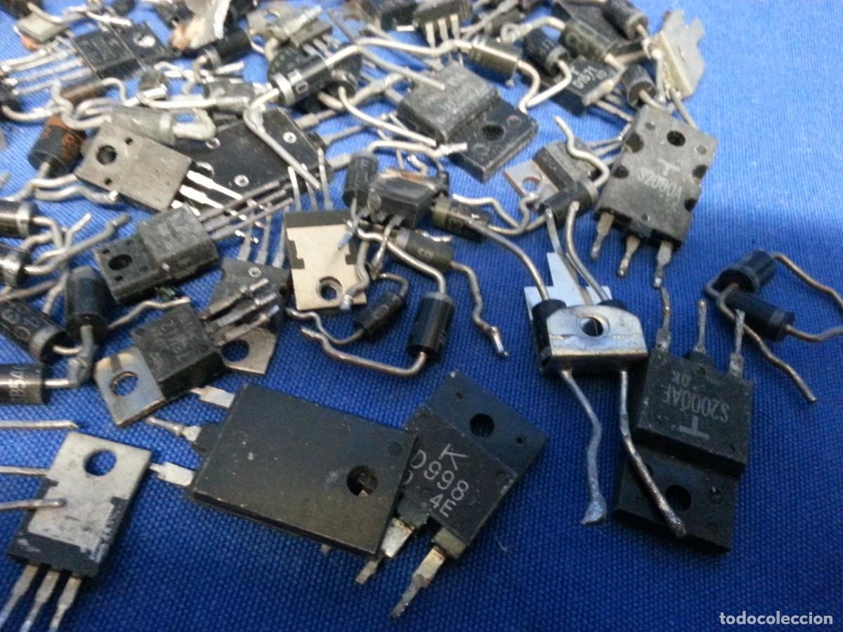 Segunda mano: LOTE DE TRANSISTORES, DIODOS Y OTROS - Foto 4