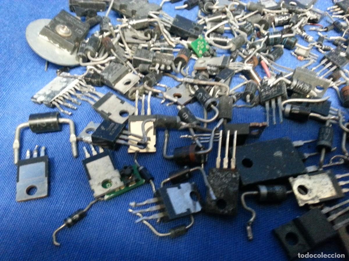 Segunda mano: LOTE DE TRANSISTORES, DIODOS Y OTROS - Foto 5