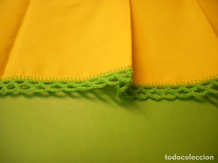 Segunda mano: BONITO TAPETE AMARILLO. MEDIDA 49 X 30 CM. - Foto 2
