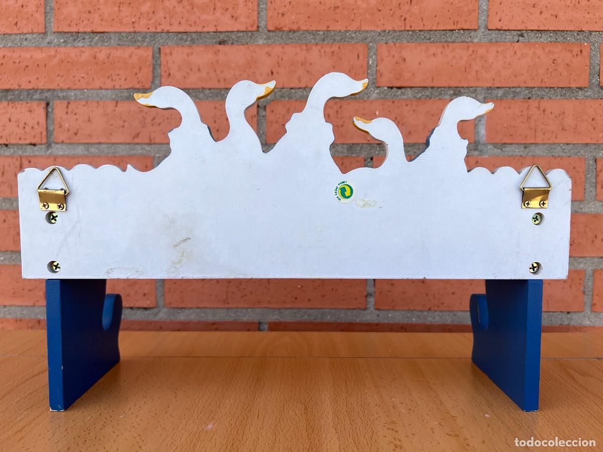 Segunda mano: COLGADOR PERCHA DE MADERA PATOS - Foto 3