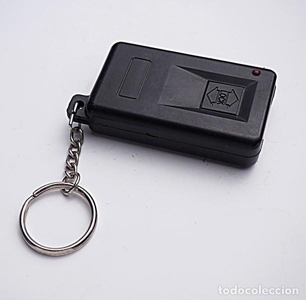 Segunda mano: Mando control remoto - Foto 1