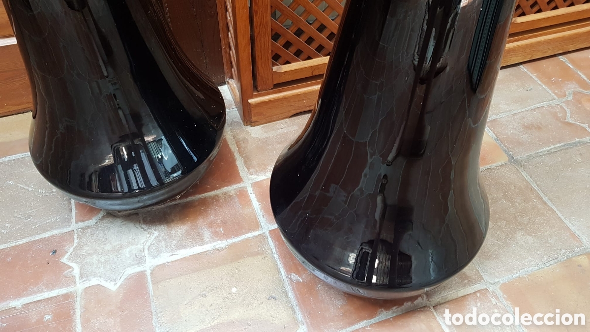 Segunda mano: Conjunto 4 jarrones opalina. 120cm. Negro cromado - Foto 2