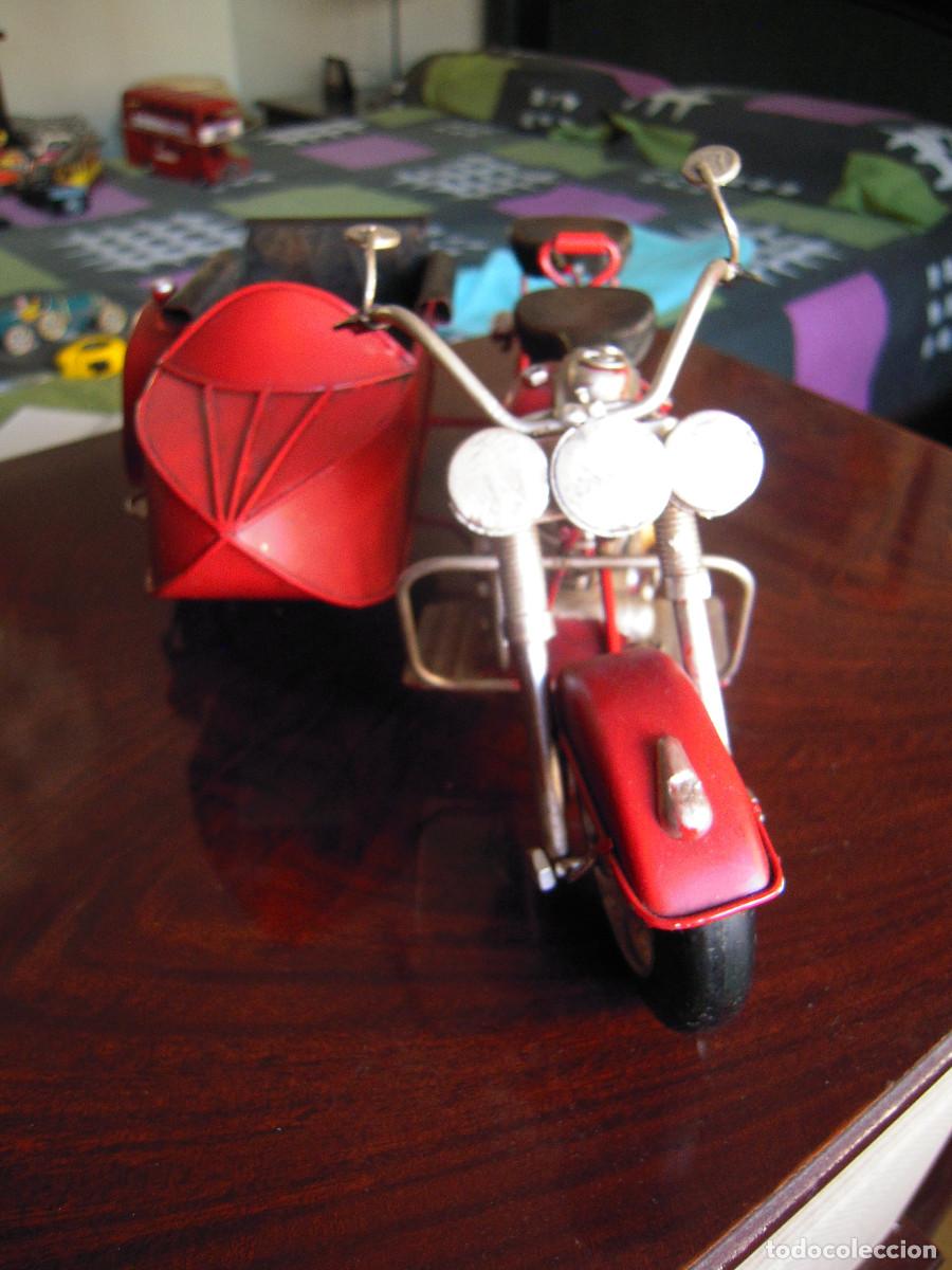 Segunda mano: Moto con sidecar metal decorativa - Foto 1