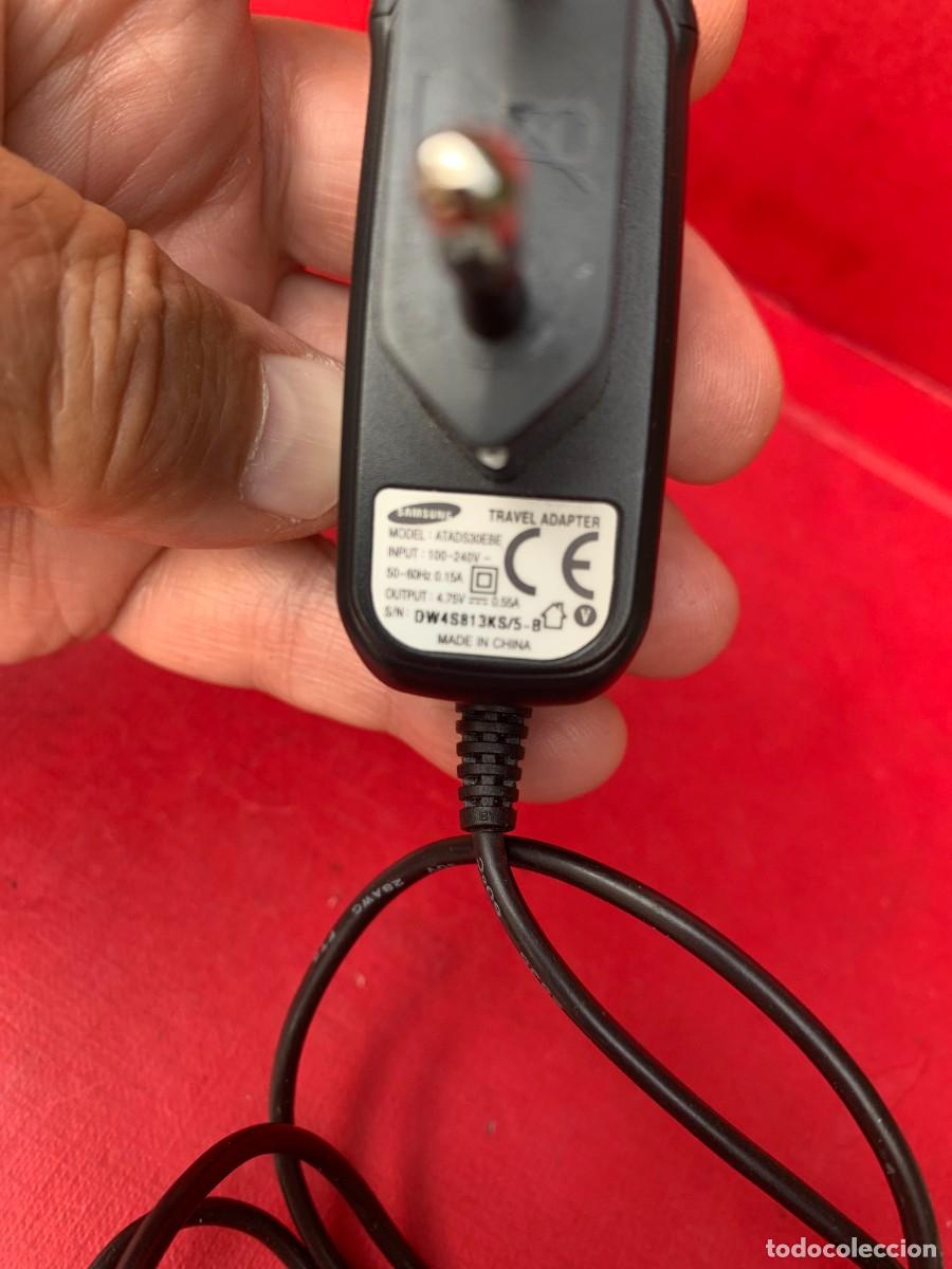 Segunda mano: SAMSUNG CARGADOR MOVIL ANTIGUO - Foto 3