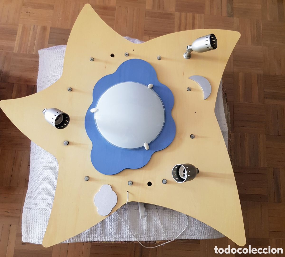 Segunda mano: Lampara de techo ESTRELLA 3 HAL&Oacute;GENOS Y LUCES CENTRALES - Foto 1