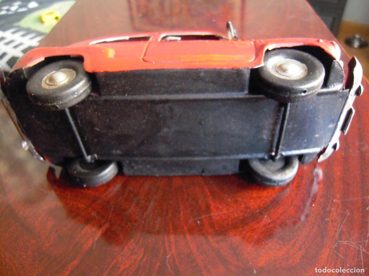 Segunda mano: Coche tipo seiscientos met&aacute;lico decorativo - Foto 5