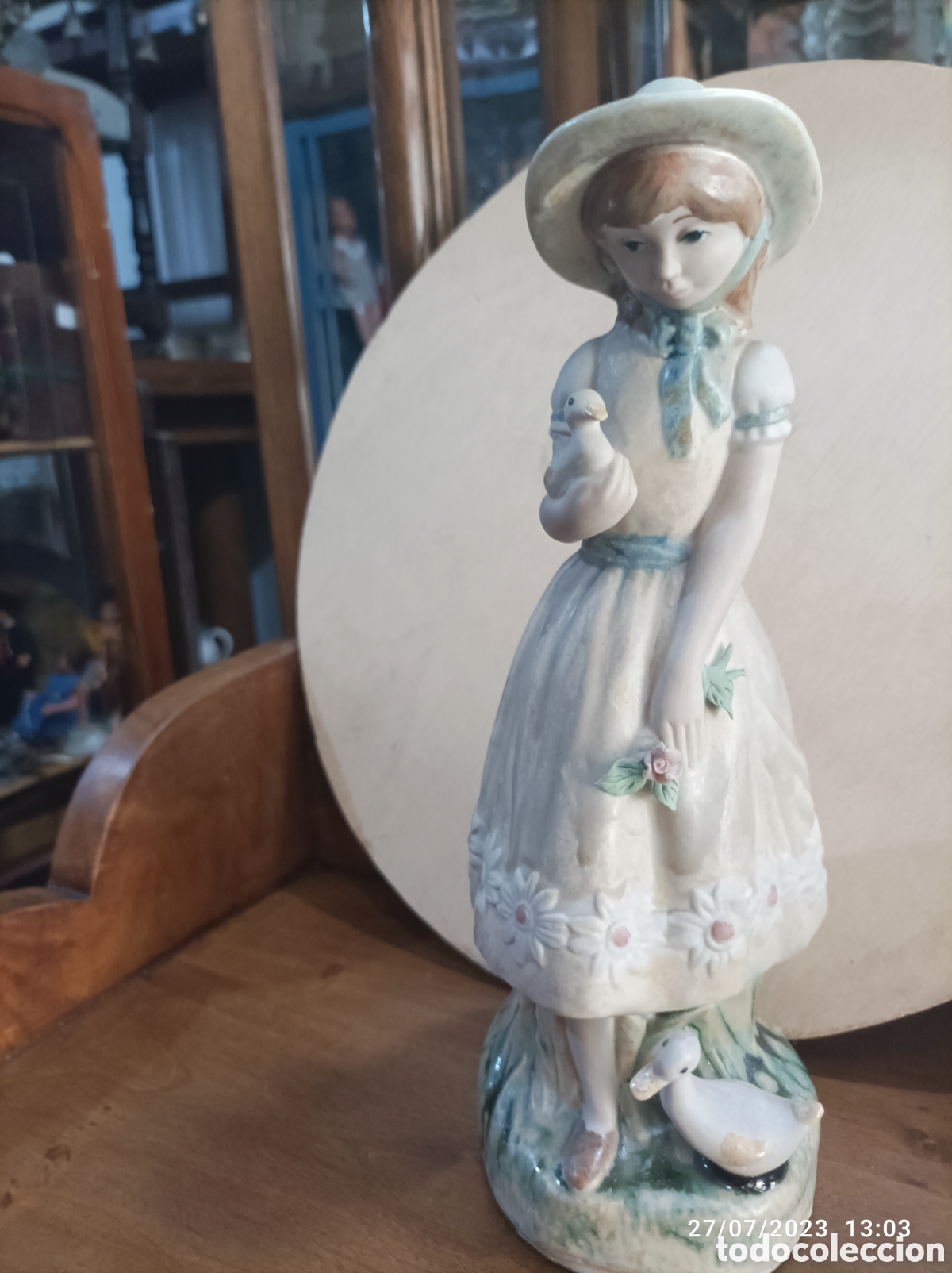 Segunda mano: Figura Ni&ntilde;a porcelana - Foto 3