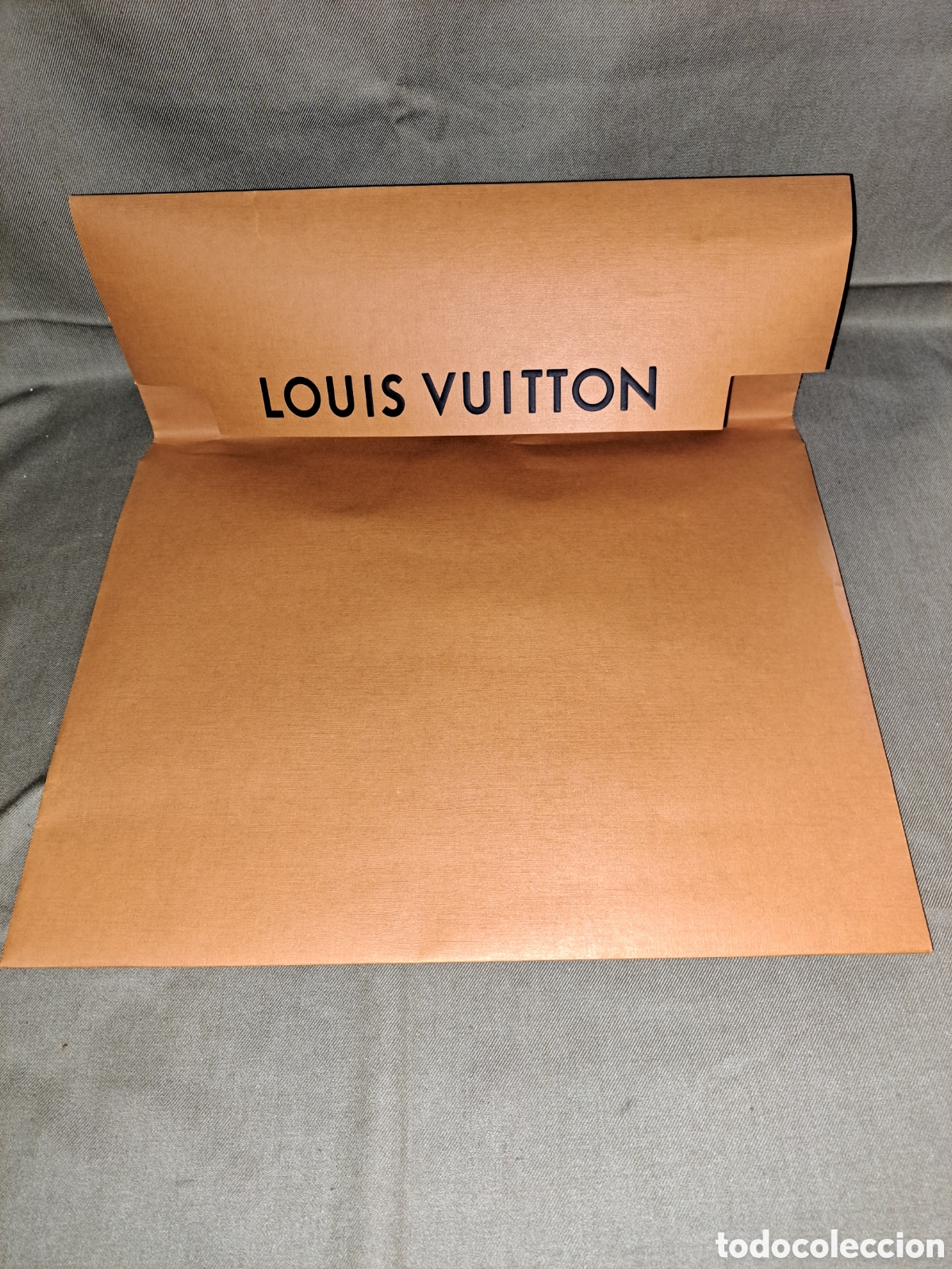 Segunda mano: BOLSA SOBRE LOUIS VUITTON - Foto 2